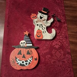 Halloween Ghost and Pumpkin Decor